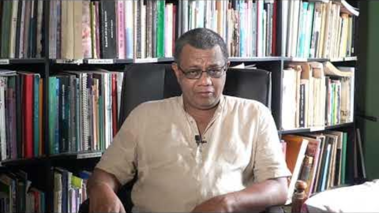 ඉතිහාසය අනිවාර්ය නොකිරීමෙන් මහා විනාශයක්… ජාතියේ නාමයෙන් මේ වරද නිවැරදි කරන්න…! – හිටපු පුරාවිද්‍යා අධ්‍යක්ෂ ආචාර්ය සෙනරත් දිසානායක