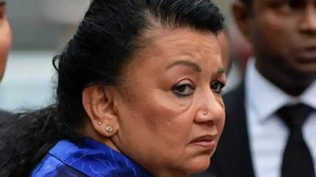 වැඩ වරදින්න කලින් ශිරන්ති අද FCID එන්න බෑ කියයි.!