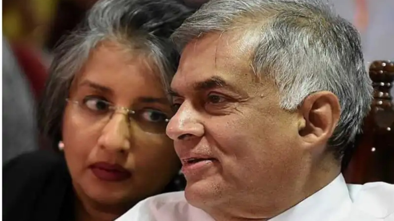 රනිල්ගේ බිරිඳටත් වැඩ වරදී.!