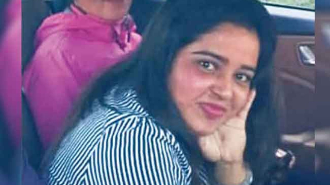 CCD මහත්වරු සෙව්වන්දිට කේක් කවද්දි DIG කඩාපනී – CCDයේ රෙදි ගැළවූ සම්පූර්ණ සිද්ධිය මෙන්න