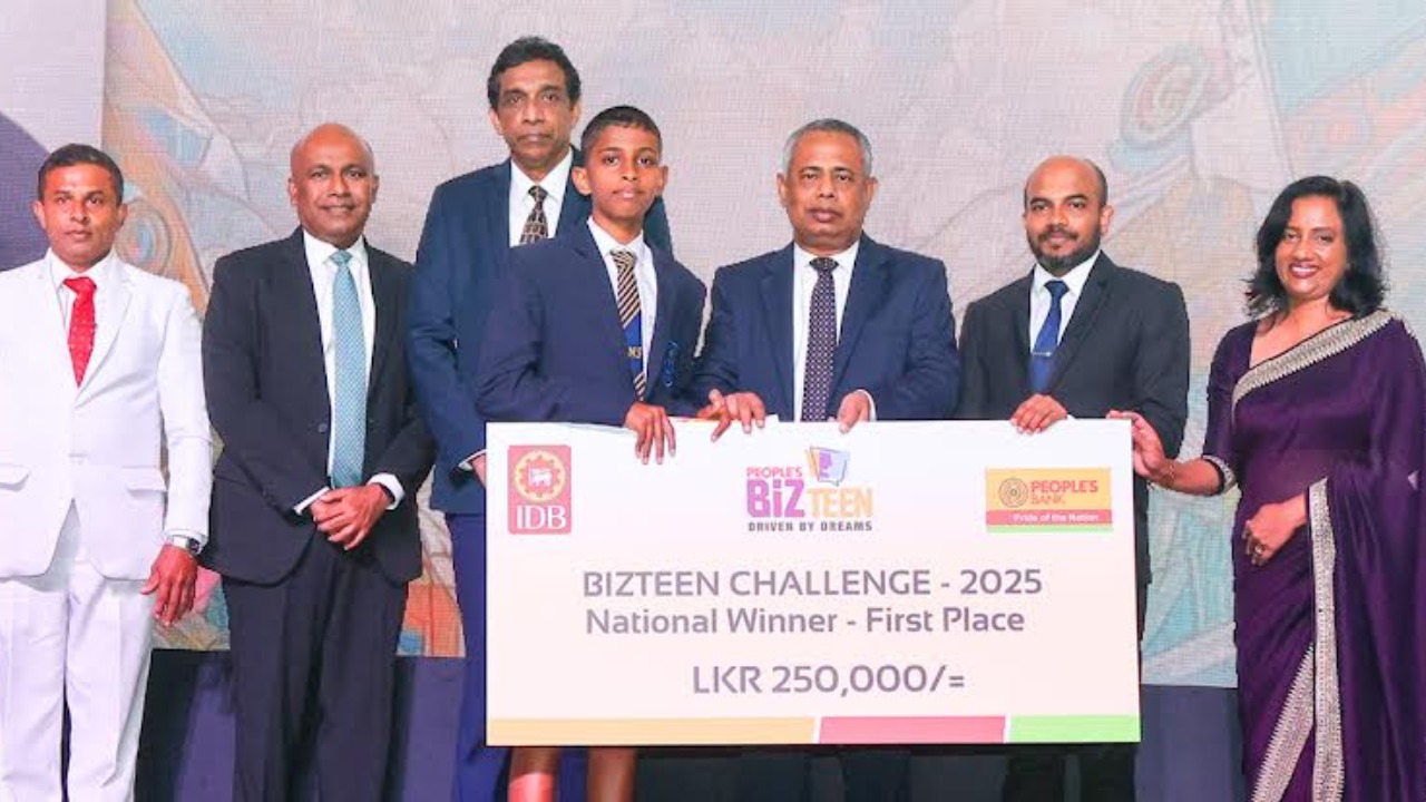 මහජන බැංකුව ‘BizTeen’ Entrepreneurship Challenge 2025 ජයග්‍රාහකයින්ව අගයයි