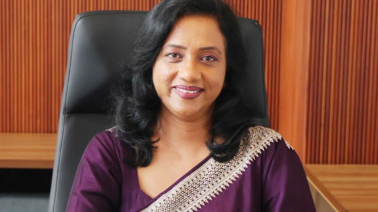 මහජන බැංකුවෙන් දිරියෙන් පිරි වනිතා ඔබට ප්‍රතිලාභ රැසක්