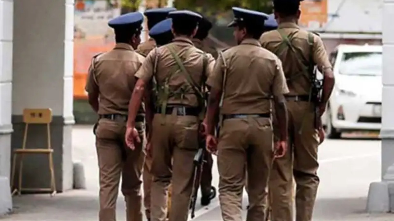 පොලිස් නිලධාරීන්ට දින තුනක නිවාඩුවක්