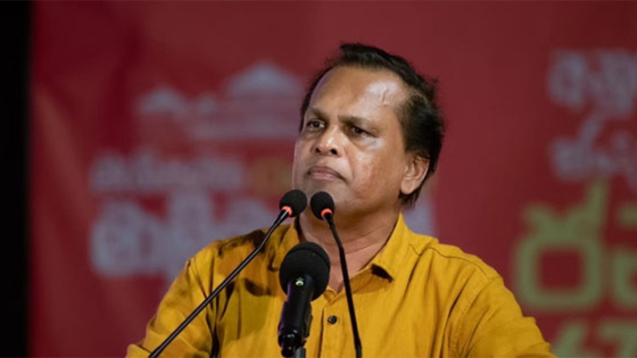 හඳුන්නෙත්ති පොළොන්නරු ගියේ දයාශාන්තගේ v8 එකේ….! – මාලිමා මන්ත්‍රී