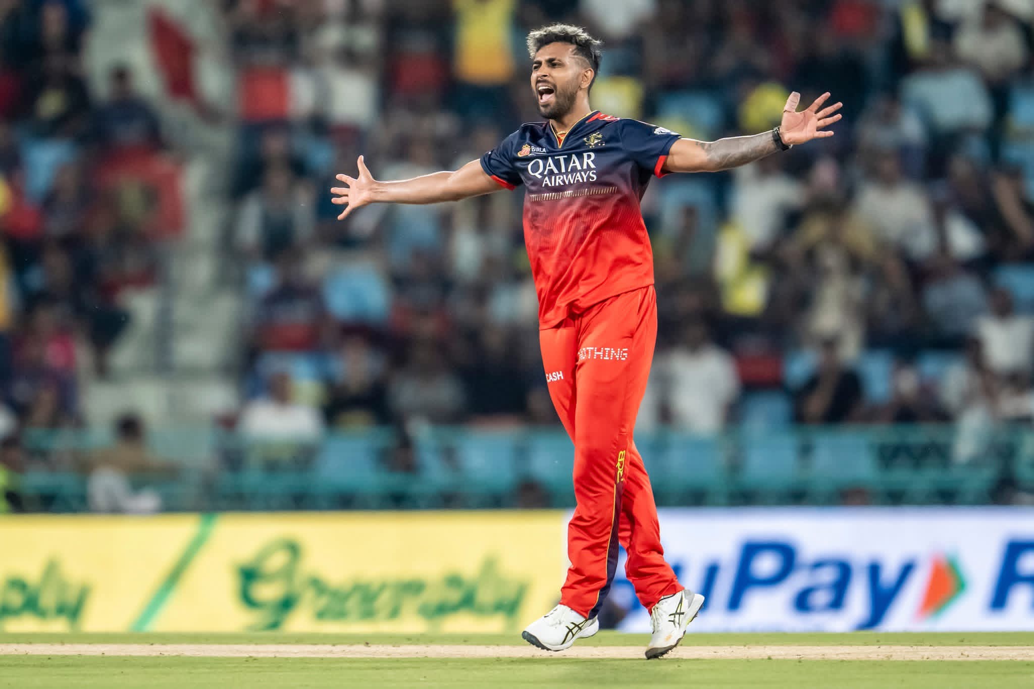 IPL යන්න කැමැත්ත ඉල්ලූ නුවන් තුෂාර නඩුව ඉල්ලා අස්කර ගනී 