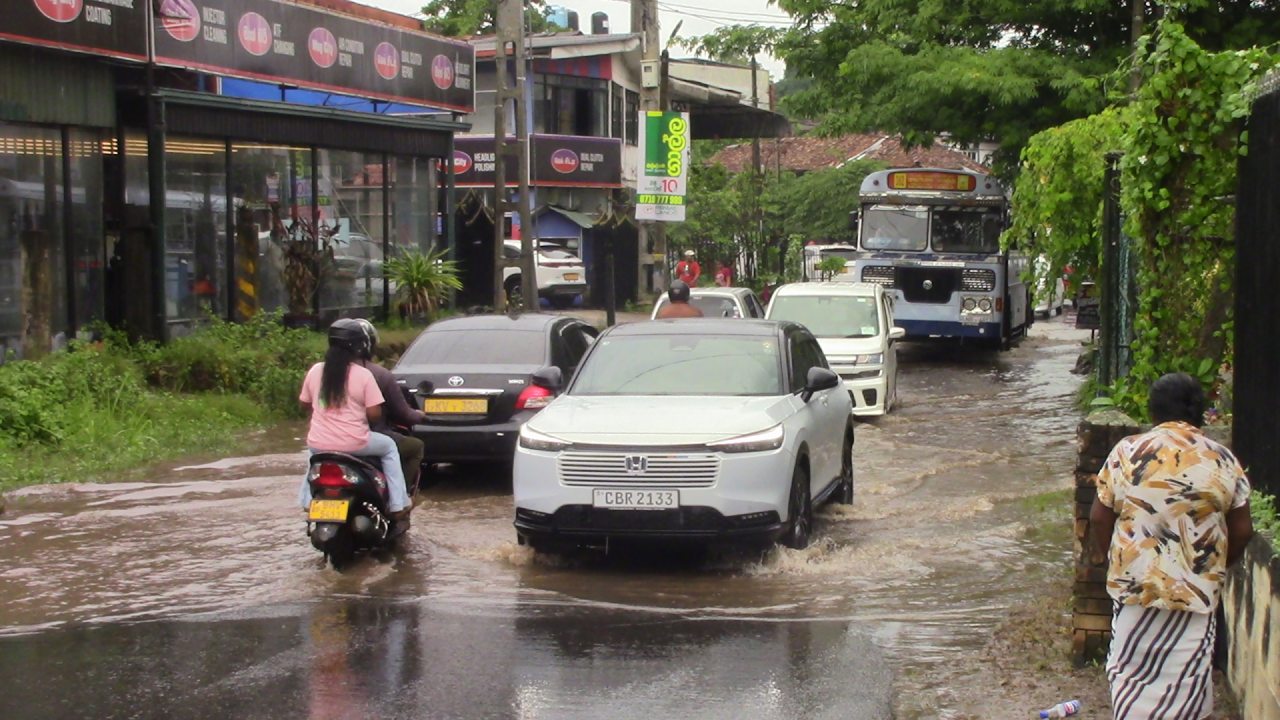 ගාල්ල නගරයේ ගංවතුර ප්‍රශ්නයට තවමත් විසදුමක් නැහැ