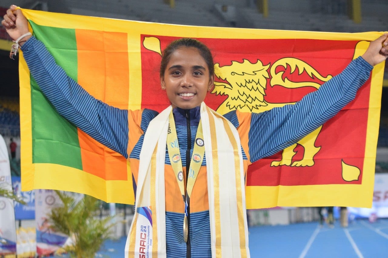 පොඩි තරුෂිගෙන් රන් පදක්කමක් 