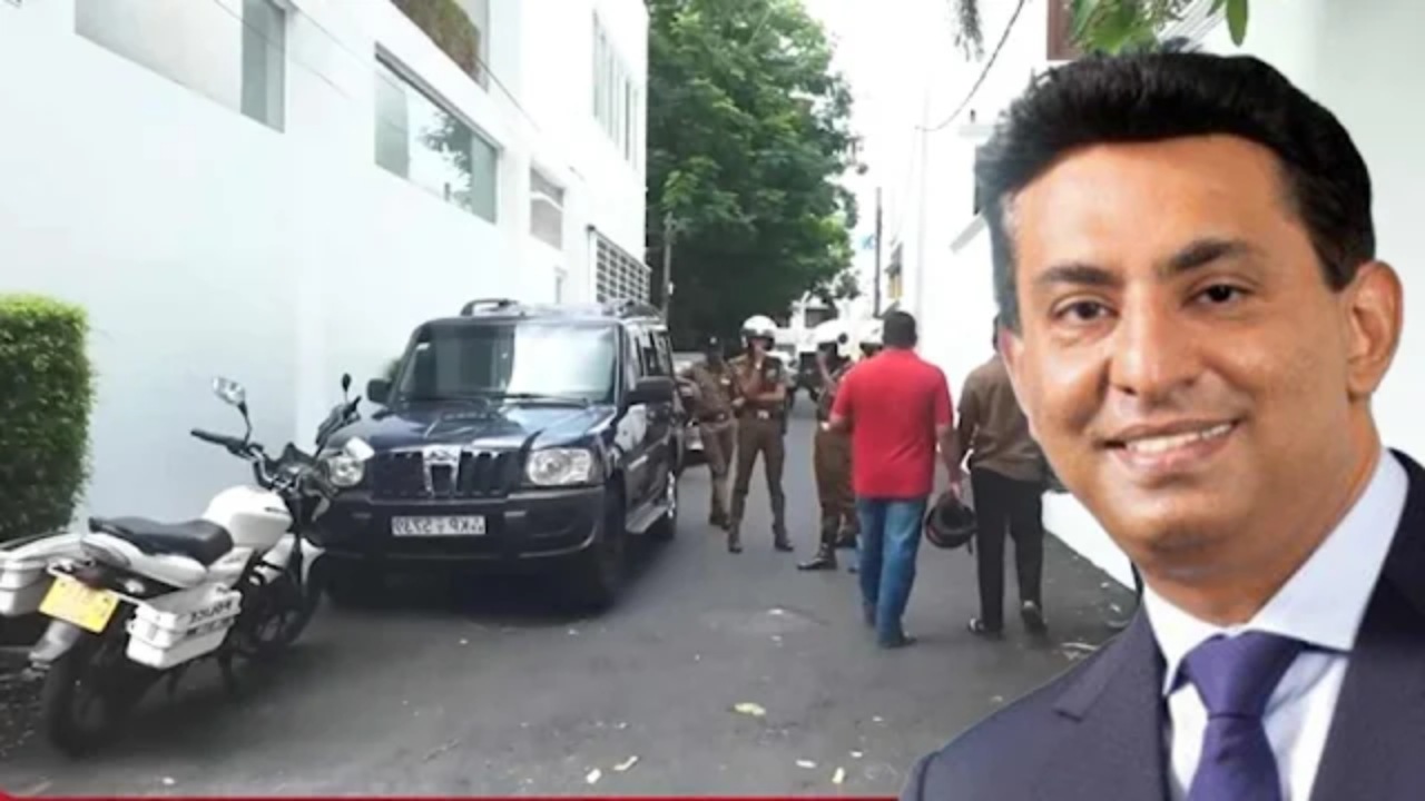 කපිල චන්ද්‍රසේන නිවසේ දොරක එල්ලී ගෙල වැලලාගෙන.. ඔහු ඊයේ රාත‍්‍රි සිට ඇත්තේ අරවින්ද සිල්වාගේ නිවසේ..