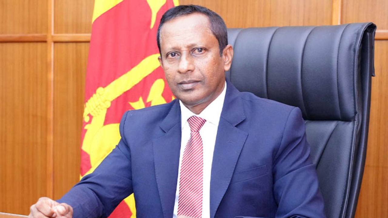 ආර්ථික වර්ධනේ 7%ක් කරන්න හදන කොටම යුද්දේ ආවා… රට ගැන හිතලා ආනයන සීමා කරන්න…! – නි. ඇමති නිශාන්ත ජයවීර