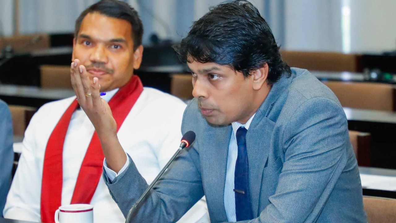 ”මම විශ්වාස කරනවා මහින්දගේ පුතා 2029 ඇවිල්ලා දෙමළ – සිංහල ප්‍රශ්නෙ ඉවර කරනවා කියලා” – රාමනාදන් අර්ච්චුනා