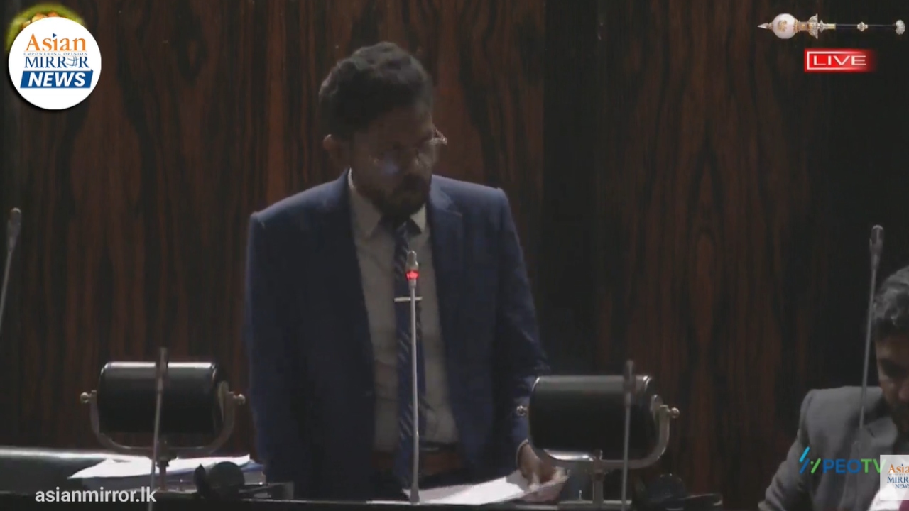 ඔයාගේ කෝල්වලට ජනාධිපති ආන්සර් කරන්න ඔයා කවුද? මාලිමා මන්ත්‍රී රවීන්ද්‍ර බණ්ඩාරගෙන් දයාසිරිට ප්‍රහාරයක්…!
