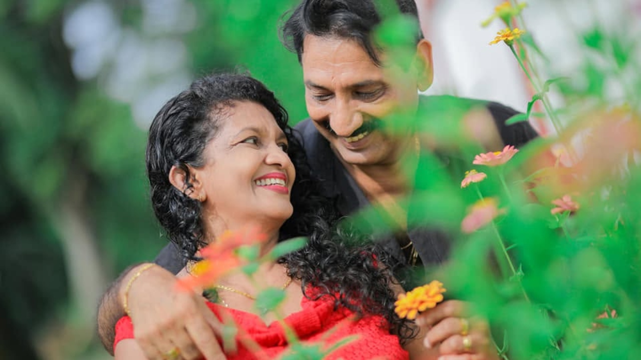සංගීත් – දිනී ගැන පැතිරෙන මඩක් ගැන සංගීත්ගේ පියා ඇත්තම කතාව කියයි