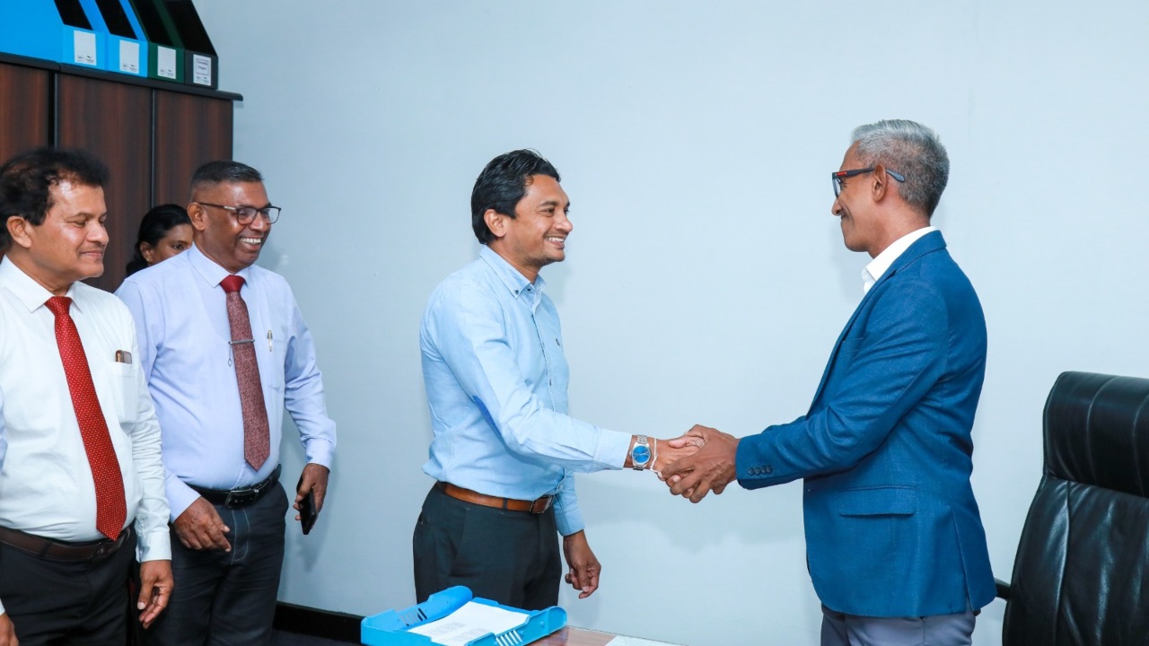යසස් හේවගේ මහතා කාර්මික සංවර්ධන මණ්ඩලයේ (IDB) නව සභාපති ලෙස වැඩ භාර ගනී