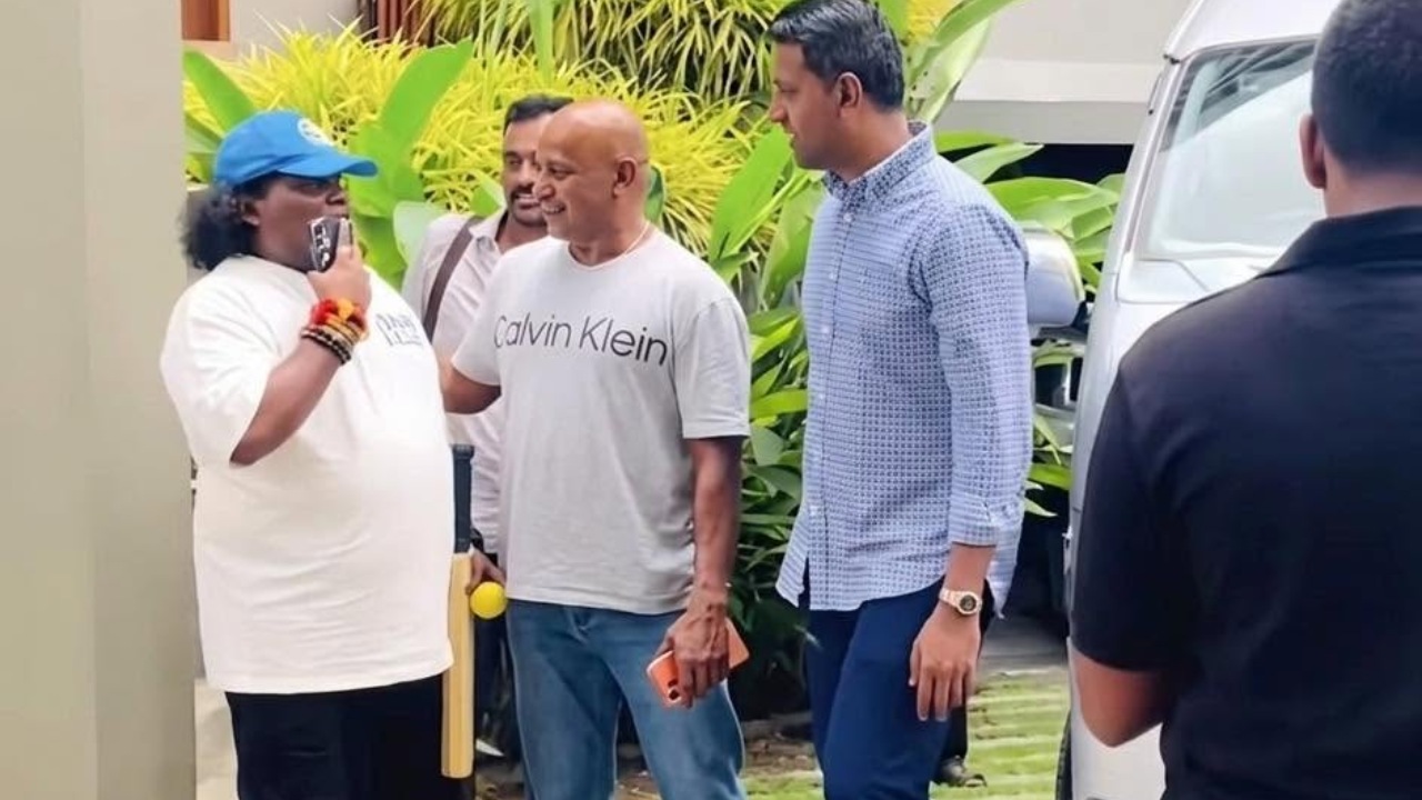 යෝගී බාබු හදිසියේම දිවයිනට ආපු හේතුව මෙන්න