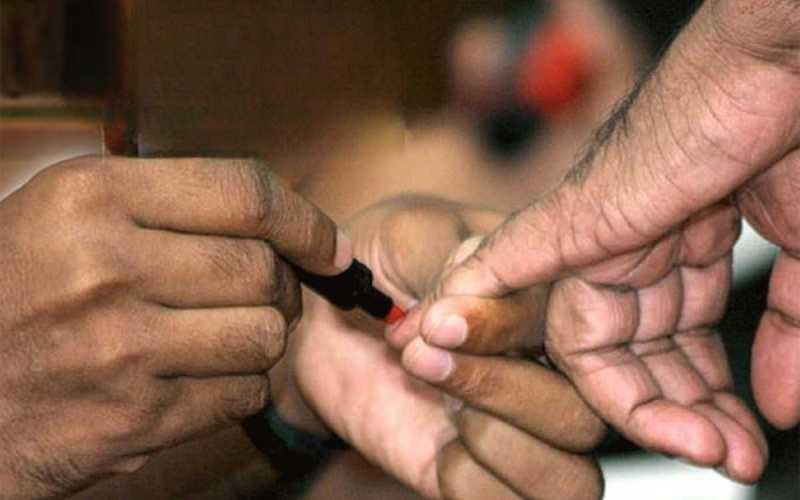 මැතිවරණයේදී ඇඟිලිවල තීන්ත ආලේප කිරීම නවතී