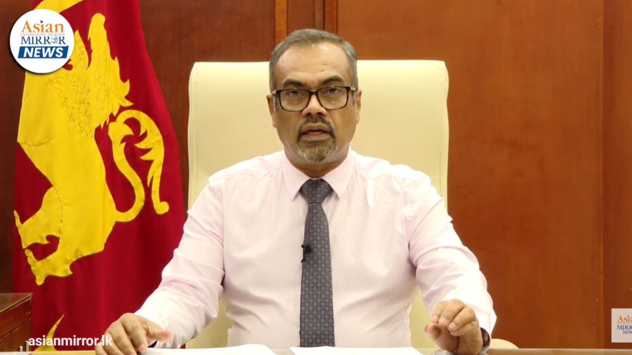 ලංකාව ණය ශ්‍රේණිගත කිරීම් වල තවදුරටත් ඉදිරියට! අනිල් ලිස්ට් එක පිටින් මාධ්‍යය ඉදිරියේ දිග හරියි