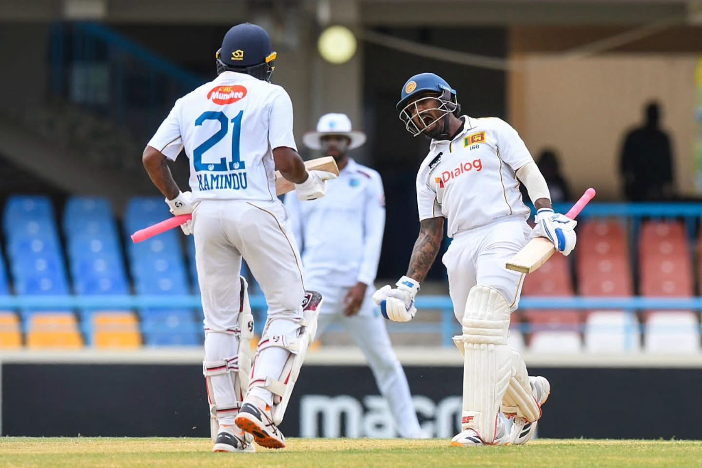 ශ්‍රී ලංකාව සහ කොදෙව් දෙවන ටෙස්ට් තරගයයේ වැඩි වාසි සිංහයින්ට