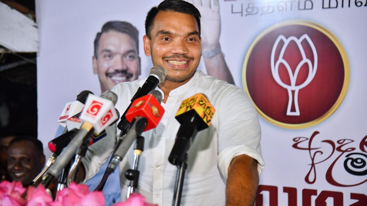 ලීසිං ක්‍රමයට හාල් දීලා ණය ගෙව්වෙ නැත්තම් බත් මුට්ටියත් උස්සයි – නාමල් රාජපක්ෂ