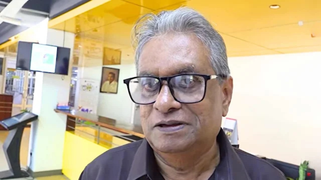 මට දැන් වයසයි.. එනිසා අස්වෙනවා.. – රත්න ශ‍්‍රී ධුරයෙන් අස්වෙමින් කියයි