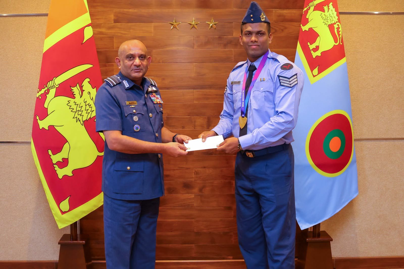 රුමේෂ් ඇතුළු ශ්‍රී ලංකා කණ්ඩායම යළි දිවයිනට – රුමේෂ්ගේ නිලයත් උසස් කෙරේ 