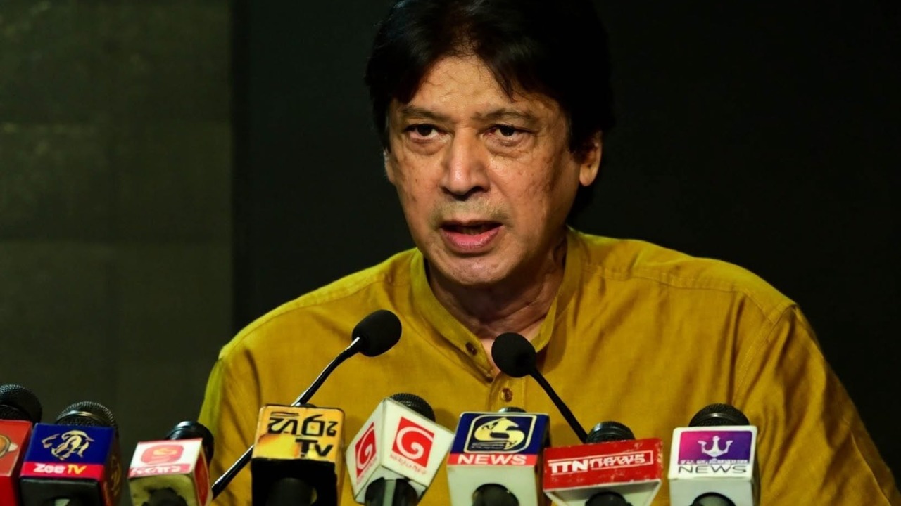 “ජගත් තොත්ත බබෙක්.. මිරිඟුවක් පස්සේ යන්නේ.. එයා සංගීත ශිල්පියෙක්ද කියලත් මට සැකයි…” කීර්ති පැස්කුවෙල්ගෙන් ජගත්ට දෝස්මුරයක්