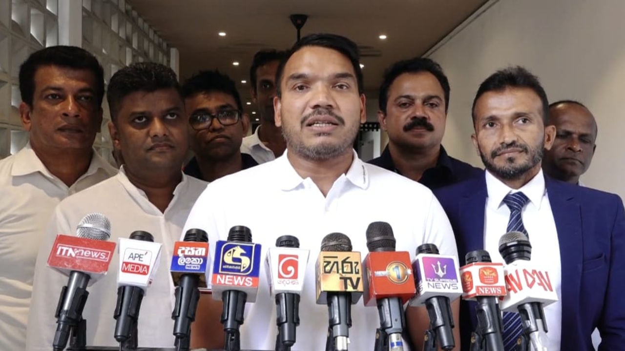 ජනාධිපතිවරයා කියන අධිකරණ විෂයපථය පිළිබඳව උපදෙස් ගත්ත ජ්‍යේෂ්ඨයන් සහ ප්‍රවීණයන් කවුද – නාමල් රාජපක්ෂ