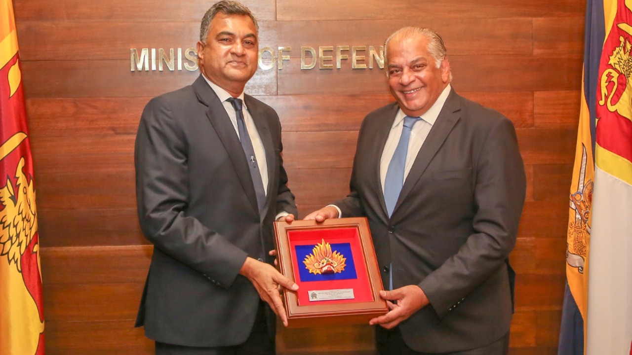 ධුරයෙන් සමුගන්නා ඊජිප්තු තානාපතිවරයා ආරක්‍ෂක ලේකම්වරයා හමුවෙයි
