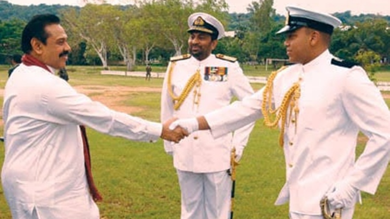 යෝෂිත හා හිටපු නාවික හමුදාපති කරන්නාගොඩට මහාධිකරණයේ පෙනී සිටින ලෙස නියෝග කරයි