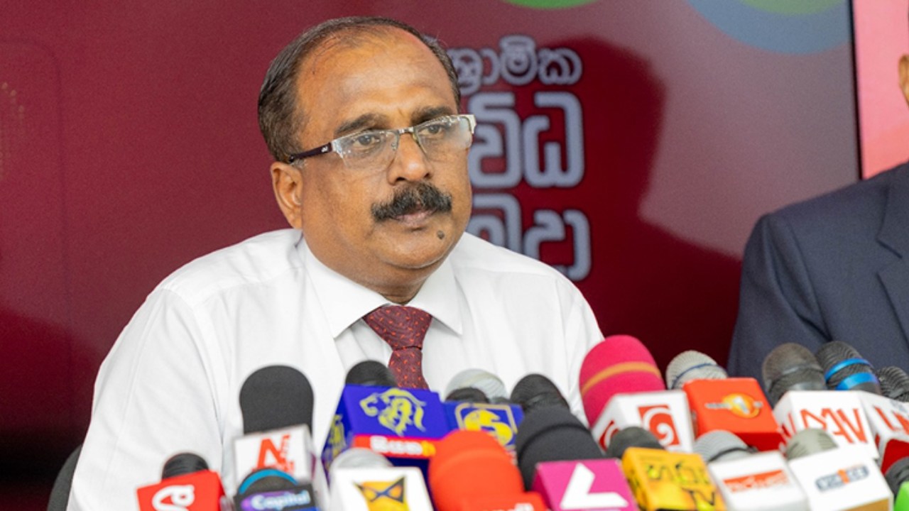 විපක්ෂයේ අය නයිට් ක්ල්බ් ගියේ, පාටි දැම්මේ අපේ සල්ලිවලින්.. ඔවුන්ගේ දේශපාලනය ඉවරම කරන්නෝනෑ..