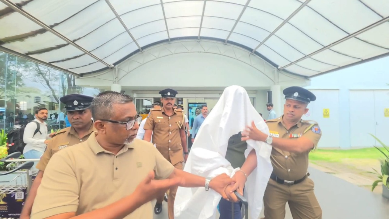 කොණ්ඩ රංජි ඩුබායි සිට කටුනායකට