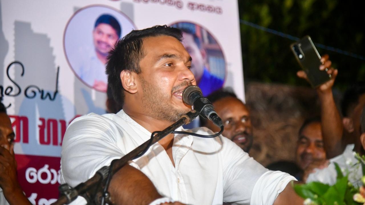 මේ 22 සංශෝධනයක් ගෙනල්ලා ආණ්ඩුව බොහෝ අය තරහා කරගෙන – නාමල් රාජපක්ෂ
