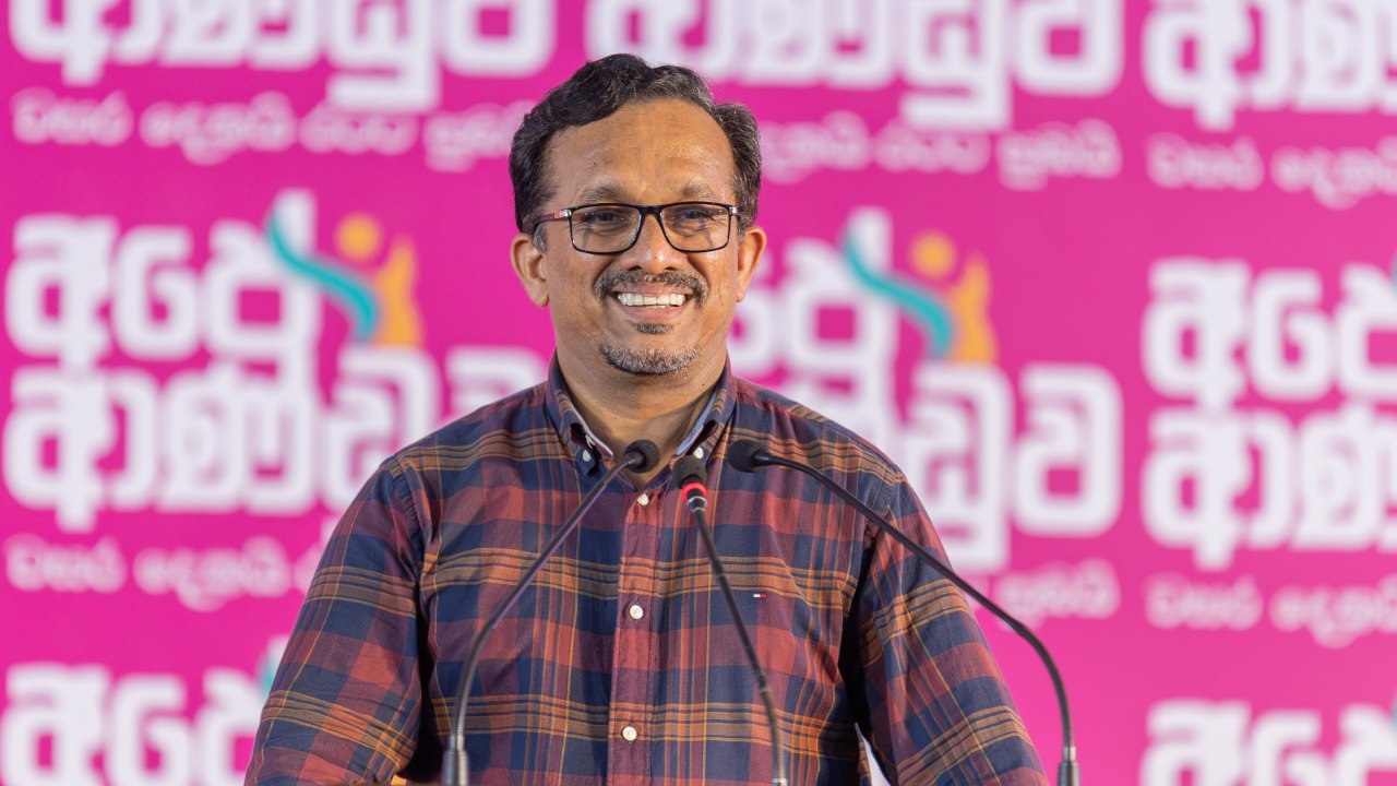 අපි ආවට පස්සේ අකුරැස්සට ගං වතුරක් ආවේ නෑ…! – ඇමති සුනිල් හඳුන්නෙත්ති