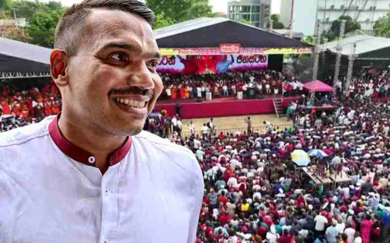 යකඩ කූරු අතරින් එළියට.. අනුරාධපුර රැලියේ කතාව නාමල් හිරේ ඉදන් කරයි