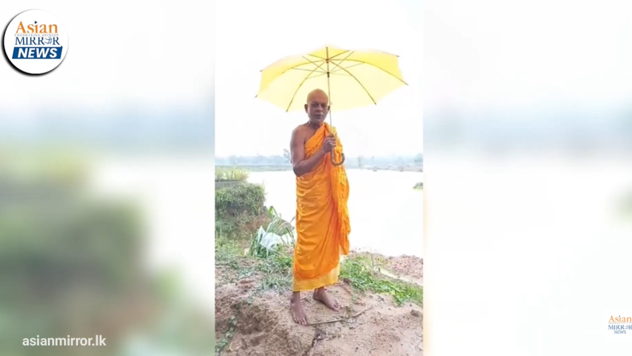ඇමති හදුන්නෙත්ති මට තර්ජනය කලා..- අම්පිටියේ සුමනරතන හිමි