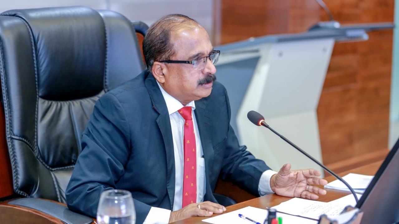 ආරක්‍ෂක නියෝජ්‍ය අමාත්‍යවරයා යුද්ධ හමුදා මූලස්ථානයේ සංචාරයක නිරත වෙයි