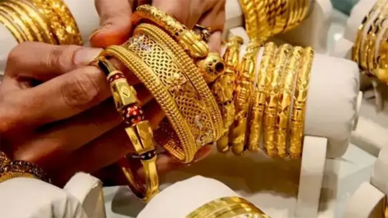 කවුද හිතුවේ රත්තරන් මේ ගාණට ගන්න පුළුවන් කියලා