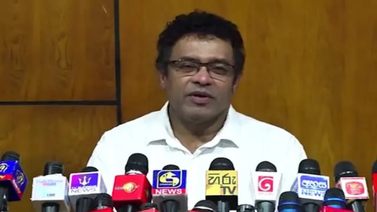 ගීතවල කතෘභාගය සම්බන්ධ ගැටලු සඳහා රජය මැදිහත් වෙන්න – ප්‍රවීණ ගායක ජගත් වික්‍රමසිංහ