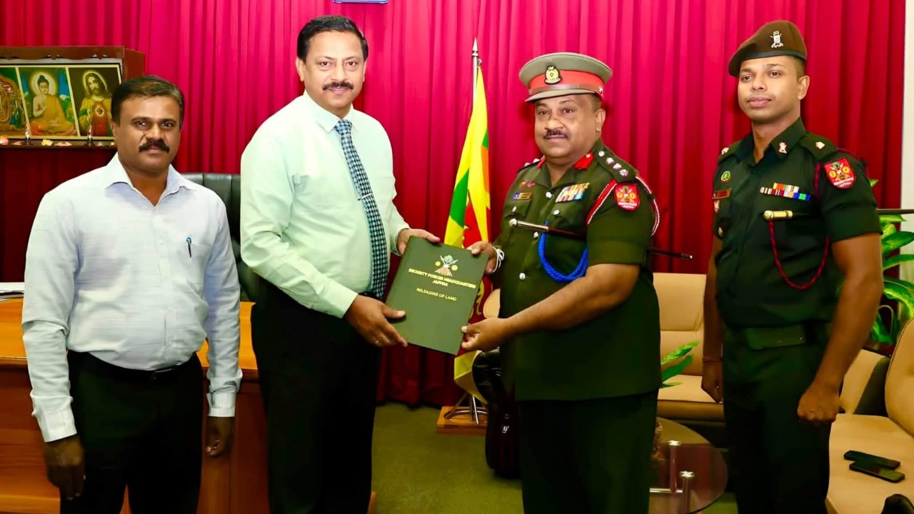 ආරක්‍ෂක අංශ විසින් පරිහරණය කරන ලද යාපනයේ අක්කර 187කට අධික භූමි ප්‍රමාණයක් මුදා හරියි