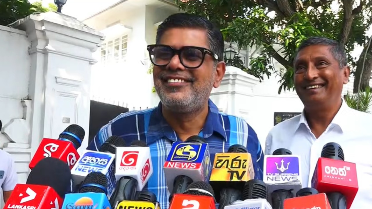“ජනතාවට පාන් ගන්නත් බැරි තත්ත්වයක් උදා වෙලා” – මුජුබර් රහුමාන්