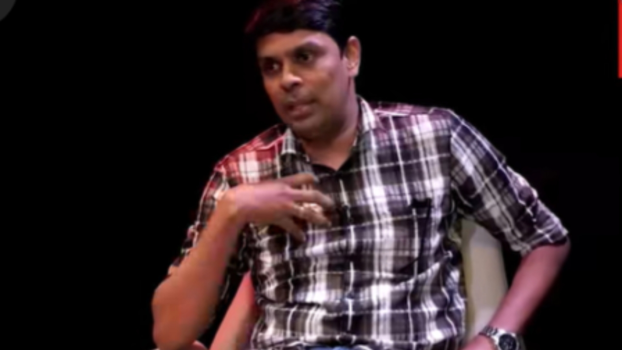 මම කොටියා කාලේ සපෝර්ට් කාලේ ජවිපෙට… නාමල් මරනවා කියලත් කීවා… මාව සම්පූර්ණයෙන් වෙනස් කළේ නාමල්..! – අර්චුනා රාමනාදන්