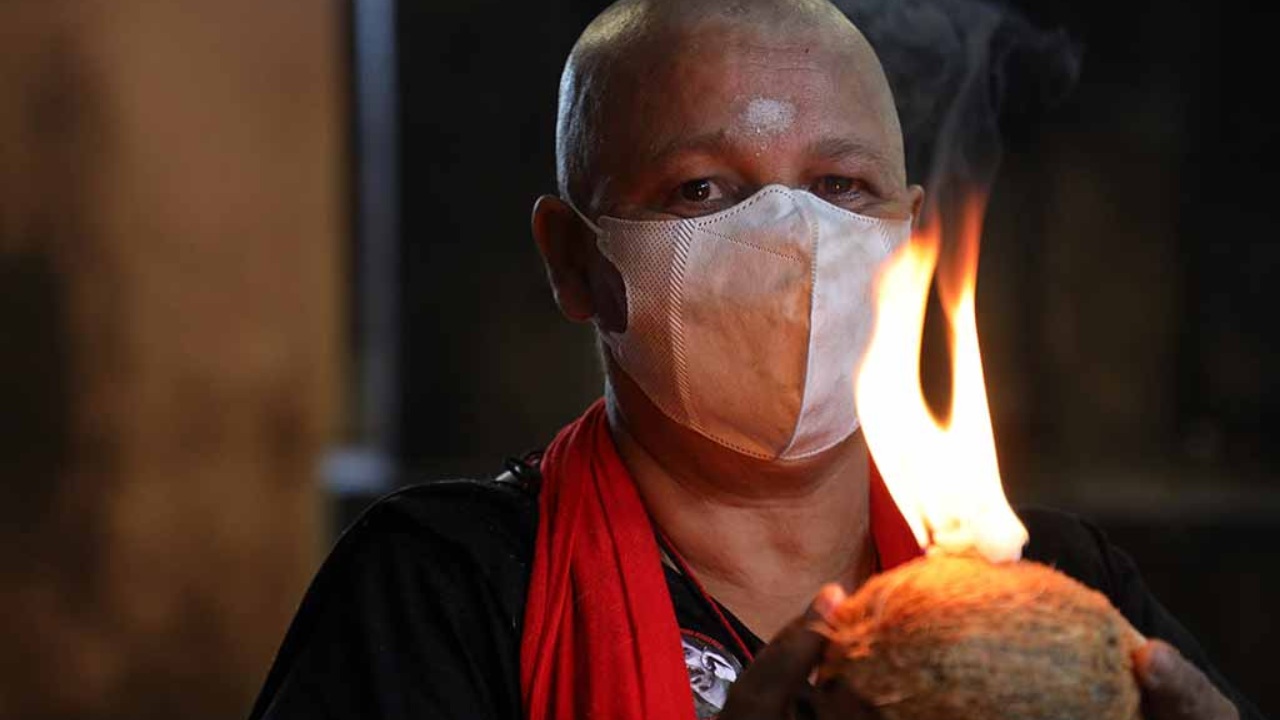 දඬුවමෙන් අඩක්වත් ගෙවීමට පෙර ජනාධිපති සමාව දෙන්න එපා – සන්ධ්‍යා එක්නැලිගොඩගෙන් ඉල්ලීමක්