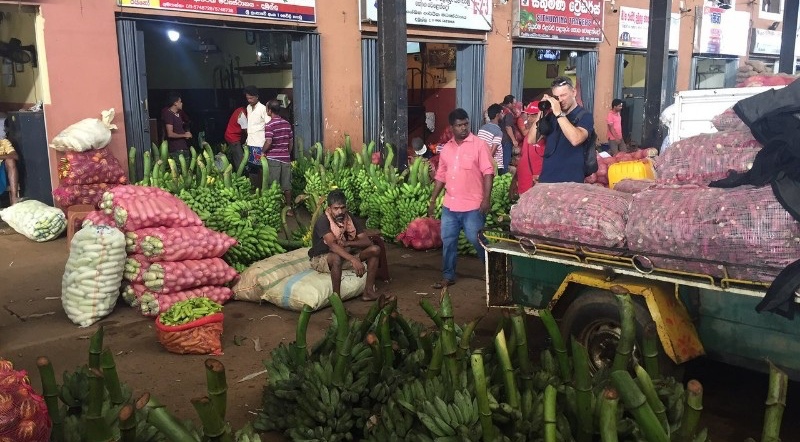 සියලු ආර්ථික මධ්‍යස්ථානවල හෙට එළවළු බෙදා හැරීම නවතයි