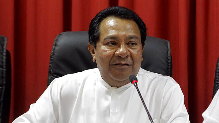 කුණාටුව මැදින් ආණ්ඩුව උපායශීලීව ඉදිරියට යනවා…!- එස්.බී