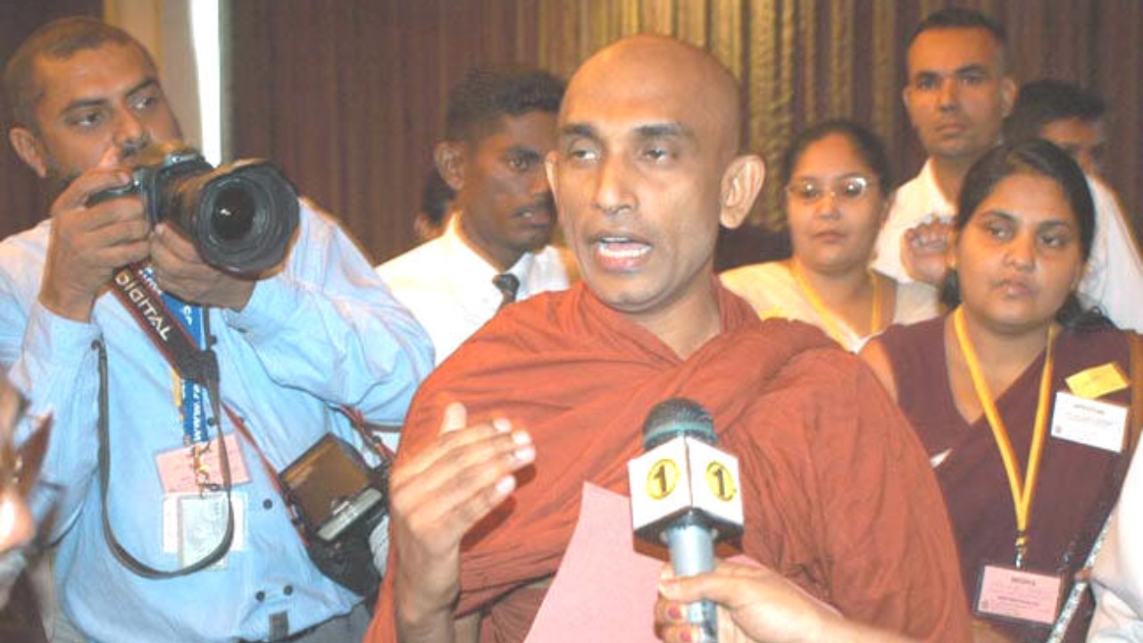 රතන හිමි අතුරුදන්.. පොලීසියෙන් හොයයි.!