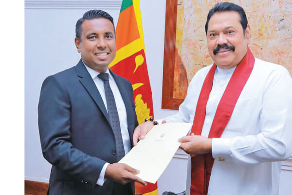 දොලවත්ත රාජපක්ෂලා හැර ගොස් තීන්දුවක් ගනී! අලුත් සන්ධානයට සහය දෙයි – කළ වැරදි පෙන්වා පොහොට්ටුවටත් දෙහි කපයි