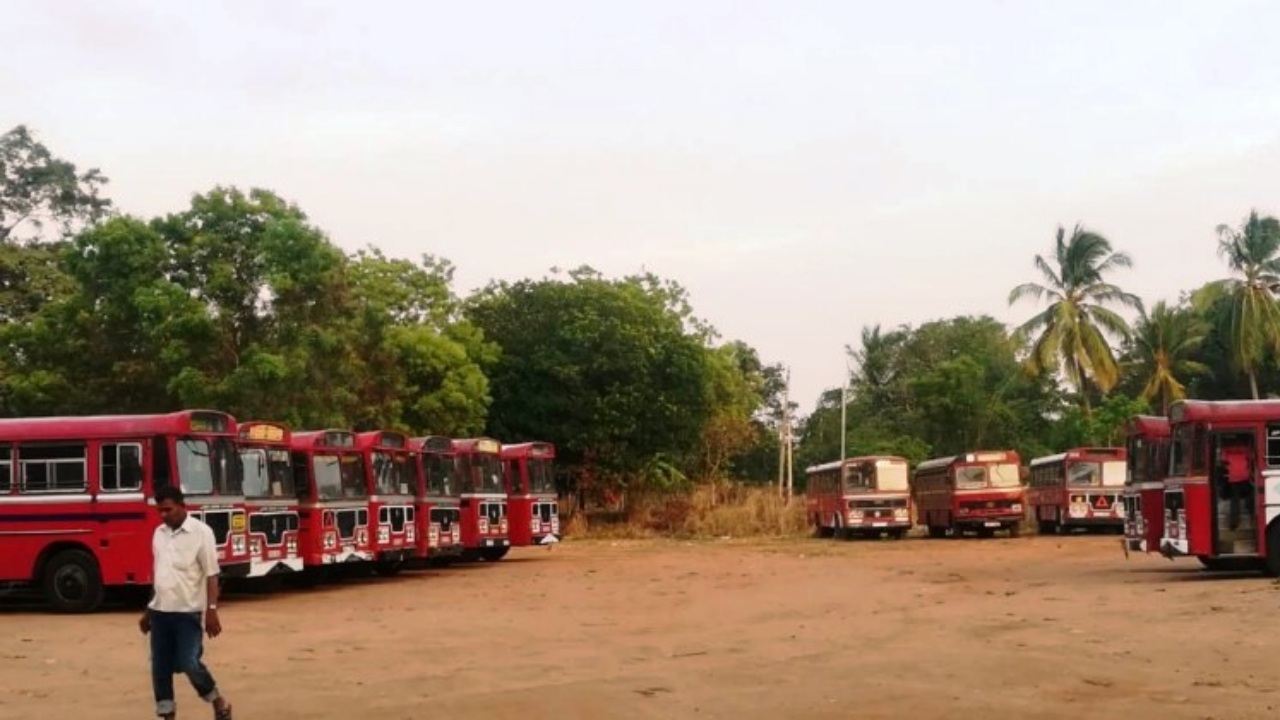 උතුරේ බස් ධාවනය සම්පූර්ණයෙන් ඇණ හිටී