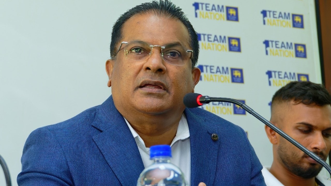ශම්මි සිල්වා ඉල්ලා අස්වීමට තීරණය කෙරේ