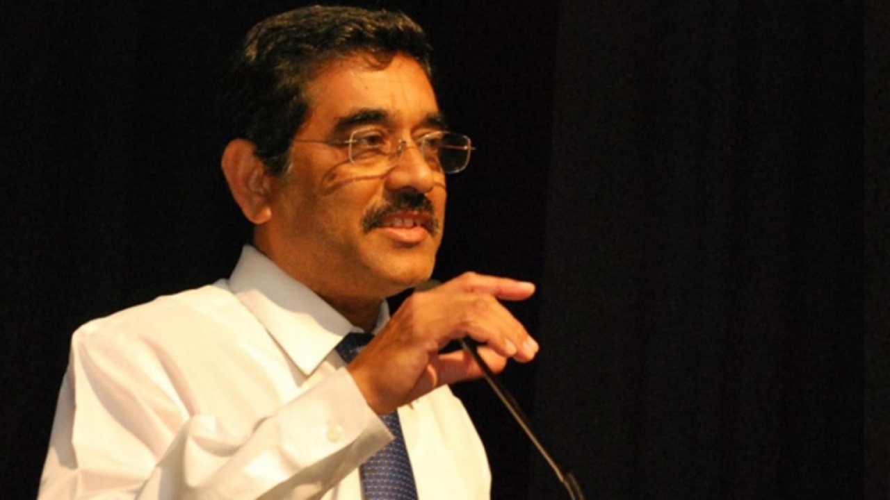 ආනයන සීමා ලිහිල් කරන්න සූදානම් – මහ බැංකු අධිපති කියයි