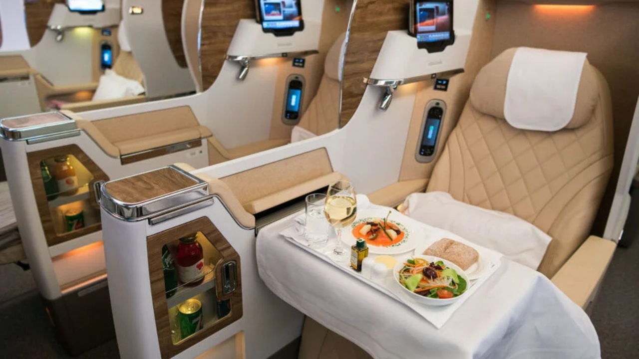 රාජ්‍ය නිලධාරීන්ගේ විදෙස් ගමන් සඳහා Business Class තහනම්