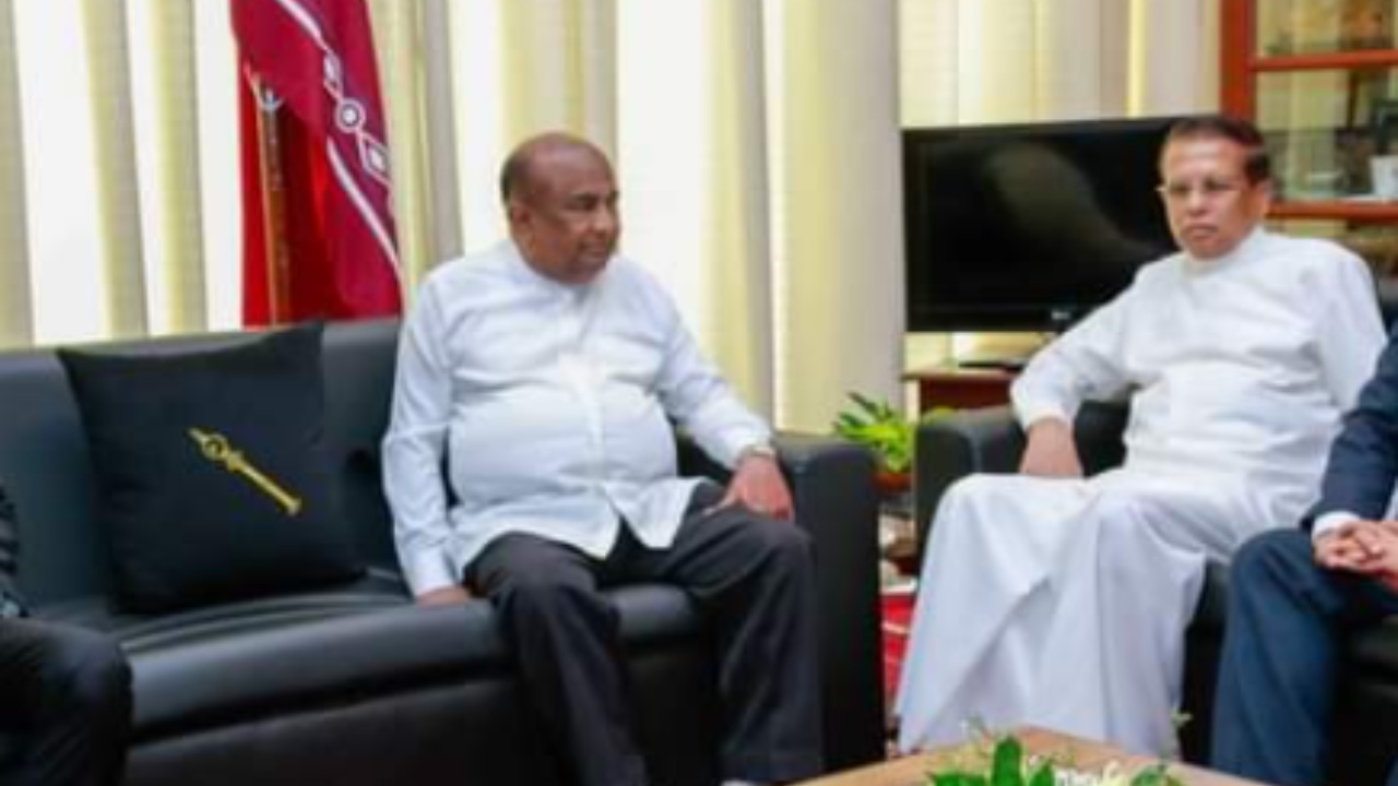 මෛත්‍රී හදිසියේම කතානායක හමු වෙයි – විශේෂ පිරිසකුත් ඇවිත්